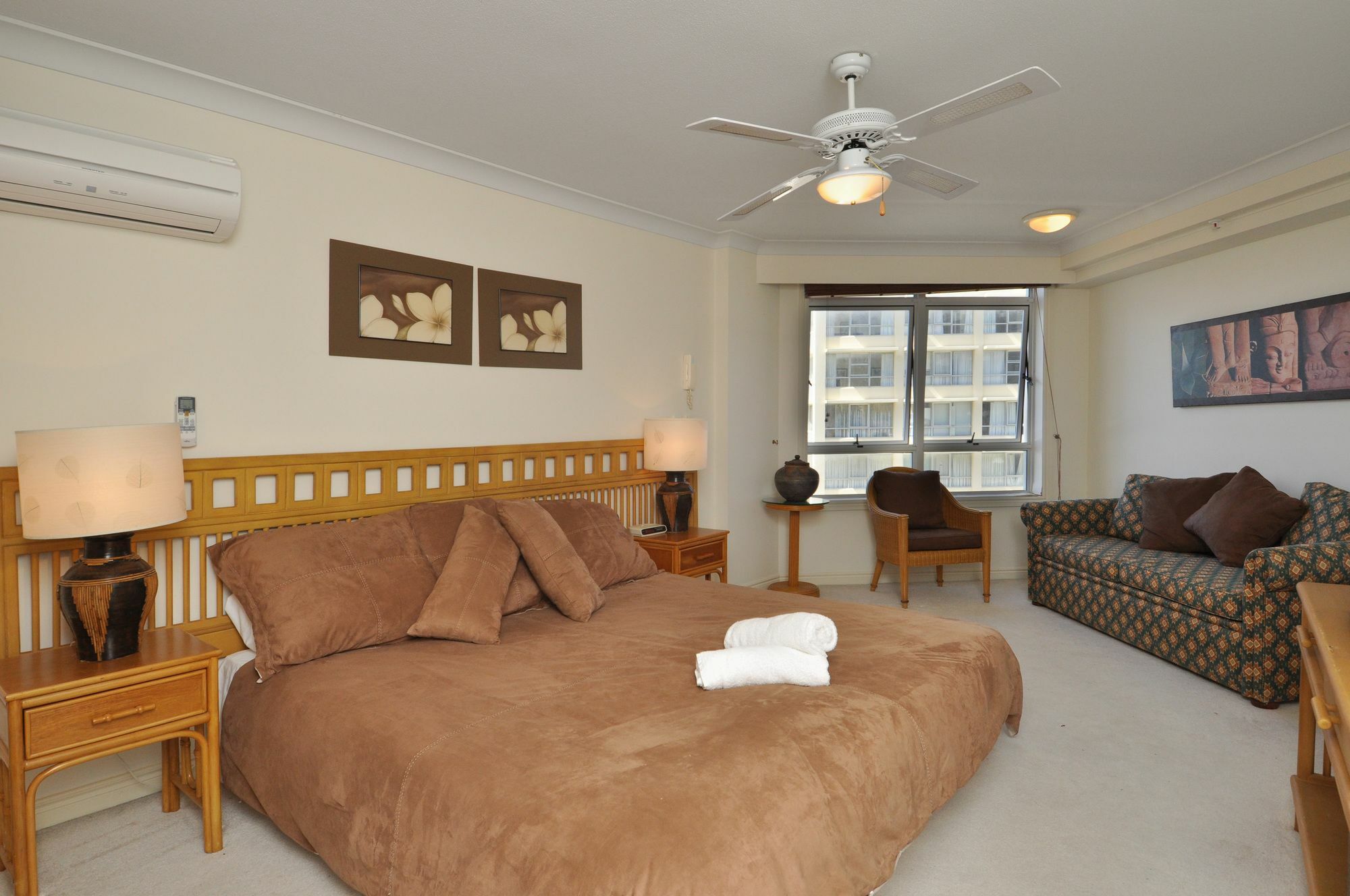 Apartment Moroccan - Hr Surfers Paradise